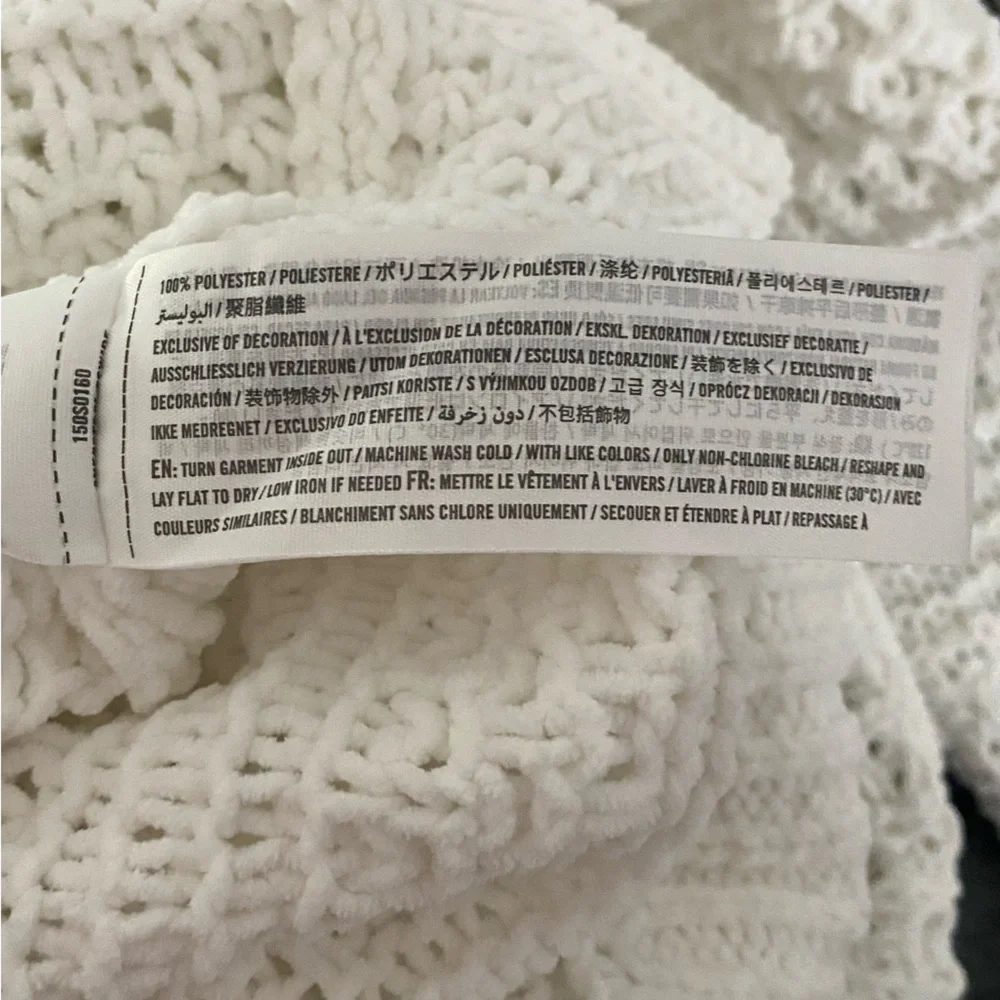 Abercrombie & Fitch Medium White Turtleneck Sweater - Picture 8 of 8